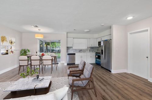 8410 11th St, Hollywood FL  33024-4941 exterior