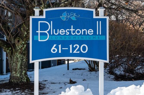 95 Bluestone Dr, Nashua NH  03060-6836 exterior