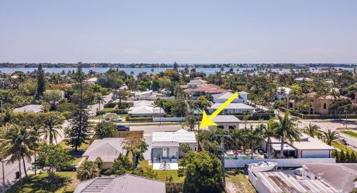 5907 Olive Ave, West Palm Beach, FL 33405-4157