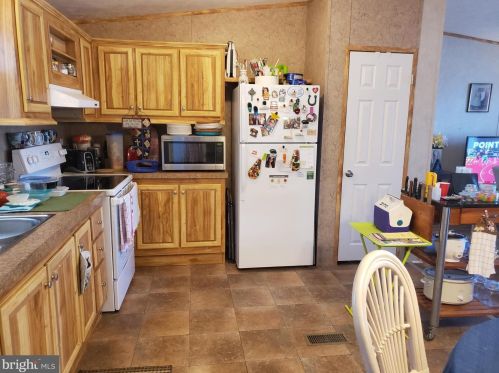 36 Hazel Cir, Navy Sup Dpt PA 17050-3634 exterior