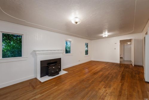 601 Jones St, Ukiah CA  95482-5313 exterior