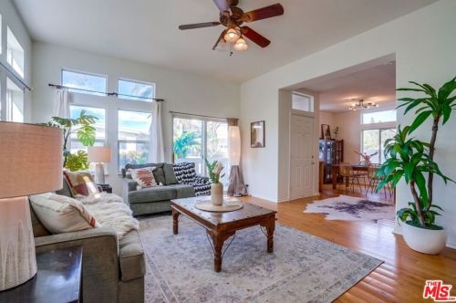 199 Cherokee, Topanga, CA 90290-4420