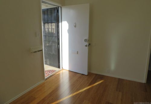 5222 Castana St, San Diego, CA 92114-3716