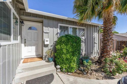 252 Lee Ave, Livermore, CA 94551-2158
