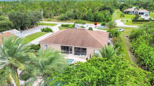 3265 52 Ave, Naples FL  34120-1797 exterior