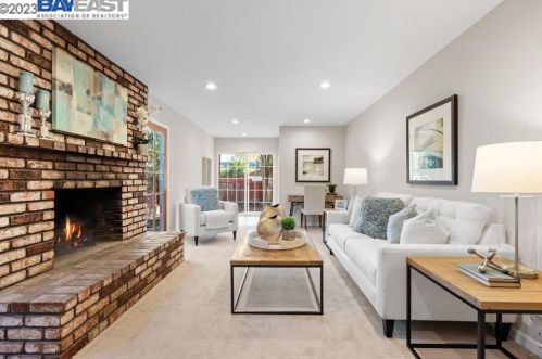 1146 Inglewood St, Hayward, CA 94544-3714