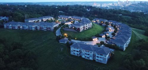567 Riverpointe Dr, Newport, KY 41074-6323
