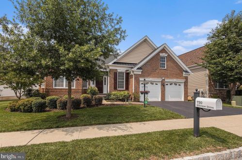 720 Hillview Dr, Collegeville, PA 19426-2906