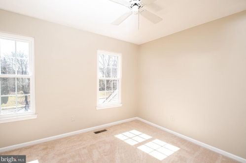 206 Wingate Pl, Leesburg VA 20175-2531 exterior