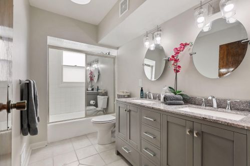 832 Howell St, Saint Paul MN 55104-1025 exterior