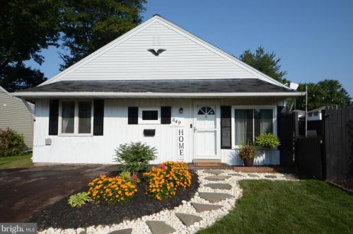 649 Chestnut St, Souderton, PA 18964-1146