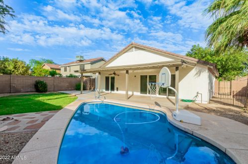 23858 36th Ave, Glendale, AZ 85310-4189