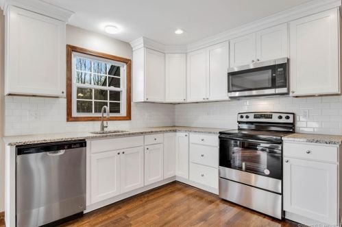 64 Woodhaven Rd, Bristol, CT 06010-2710