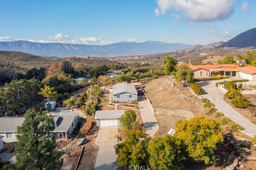34291 Tractor Trl, Wildomar CA  92595-9490 exterior