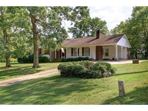 2 Old Farm Rd, Salisbury, NC 28147-8834