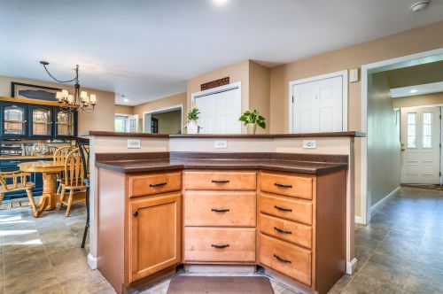 68 Long Pond Rd, Danville NH  03819-3126 exterior