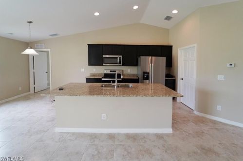 1917 14th Ter, Cape Coral, FL 33909-1666