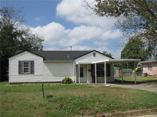 507 3rd St, Mason, OK 74859-1803