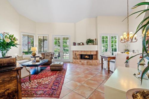 49205 Avenida Vista Bonita, La Quinta CA  92253-2534 exterior