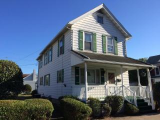 450 5th St, Berwick, PA 18603-3816