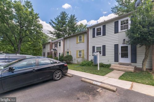 5107 Dahlgreen Pl, Springfield, VA 22015-1503