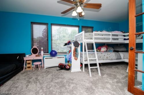 302 Cheyenne Rd, Lafayette NJ  07848-4040 exterior