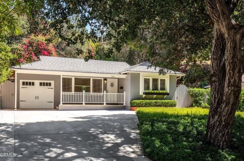 1951 El Arbolita Dr, Glendale, CA 91208-1803