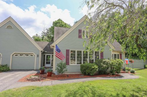 227 Winding Pond Rd, Londonderry, NH 03053-3378