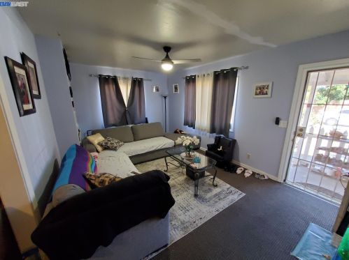 960 Folsom Ave, Hayward CA 94544-5700 exterior