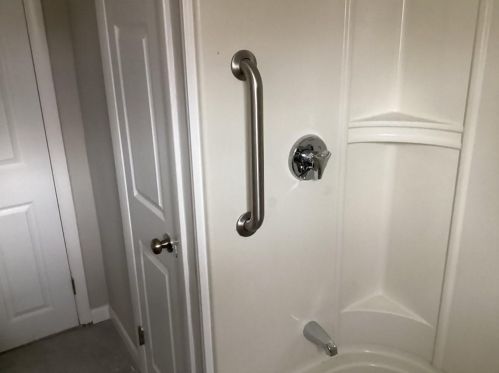 400 England St, Cumberland RI  02864-7211 exterior