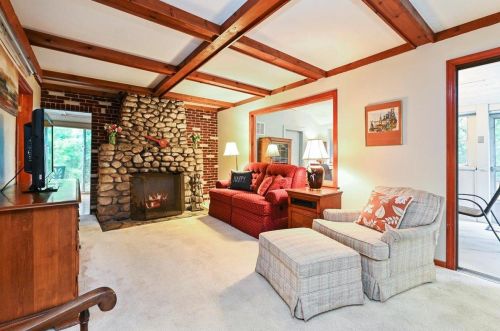 46 Bow Rd, Eastham MA 02642-1877 exterior