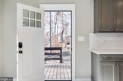 12900 Verrey Ct, Spotsylvania VA  22551-8009 exterior