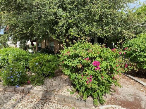 2284 Date St, Saint James City, FL 33956-2022