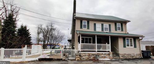 272 Laurel St, Hazle Township, PA 18201-7233