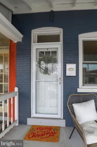 877 Prince St, Lancaster PA  17603-5811 exterior