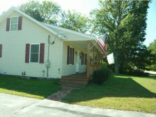 1016 Hollis St, Nashua, NH 03062-1207