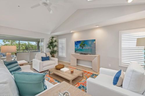 798 Eagle Creek Dr, Naples FL  34113-8037 exterior