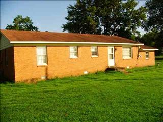 6082 Highway 211, Newbern, TN 38059-4267