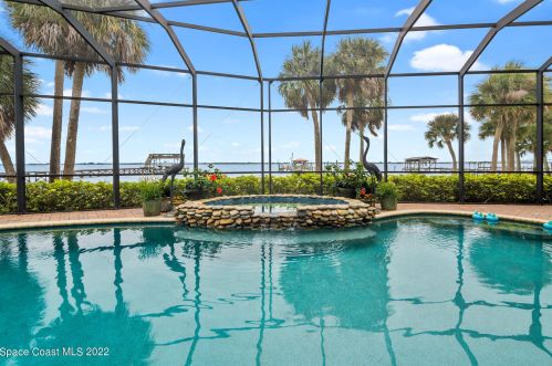 3618 Indian Riv Dr, Cocoa FL 32926-8705 exterior