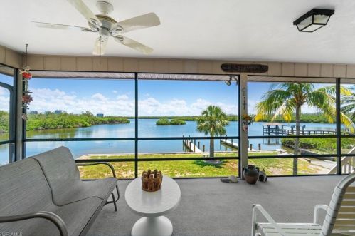 27543 Hickory Bay Dr, Bonita Springs, FL 34134-8408