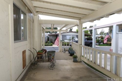 5200 Irvine Blvd, Irvine CA 92620-2013 exterior