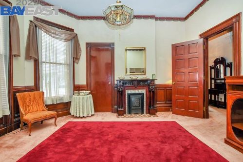 1231 Adeline St, Oakland CA 94607-2810 exterior