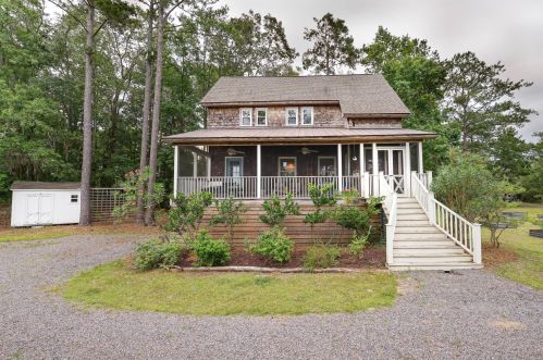 1711 Yellow House Rd, Wadmalaw Is, SC 29487-6915
