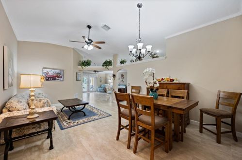 1390 9 Pl, Vero Beach FL 32960-2122 exterior