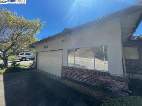 3539 Joaquin Miller Rd, Oakland CA  94602-2649 exterior
