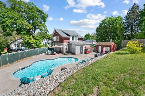 40 Hedge Ave, Norwich CT  06360-5920 exterior