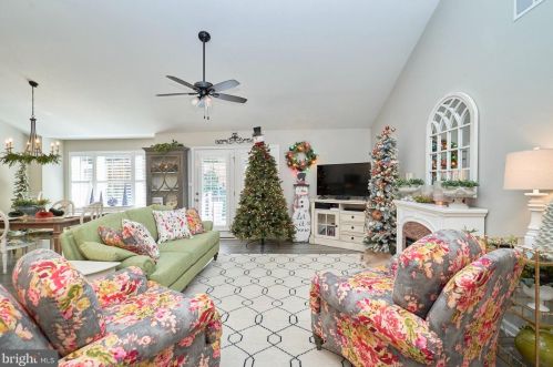 1201 Happy Ridge Dr, Front Royal VA  22630 exterior