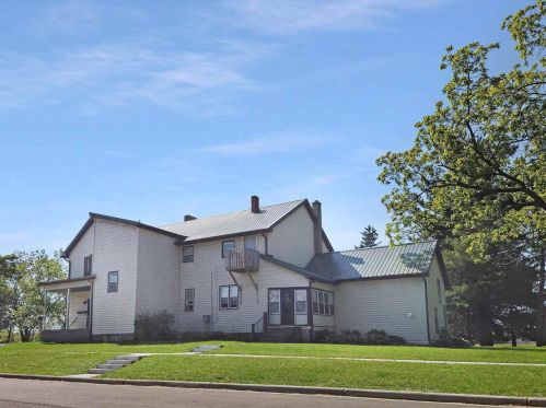 119 Logan St, Tomah, WI 54660-2755