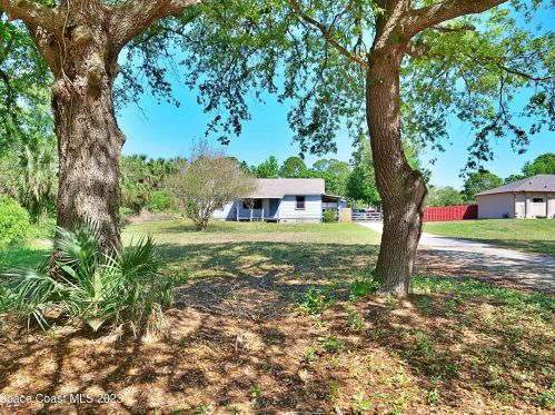 5200 Avocado Ave, Cocoa, FL 32926-2947