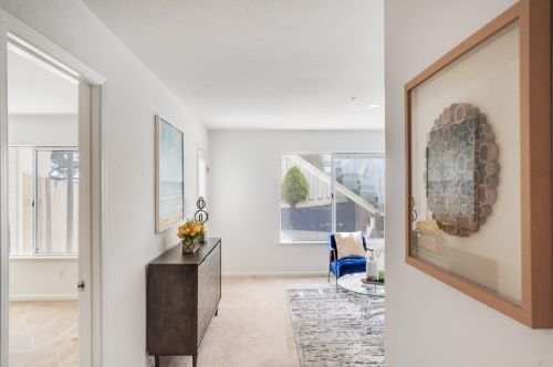 1063 Schwerin St, Daly City CA  94014-1622 exterior